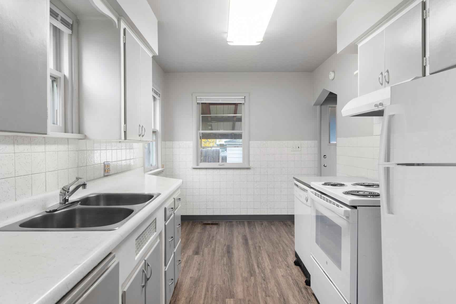 3928 North Cedar Street Spokane, WA 99205 - Photo 6 of 26