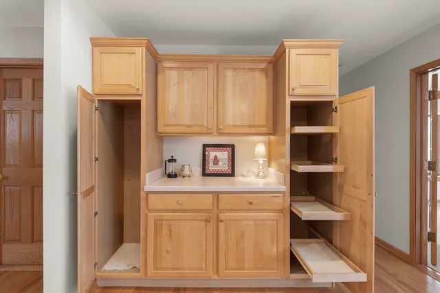 $610,000 | 1970 Sheffield Lane, Wheaton, IL 60189