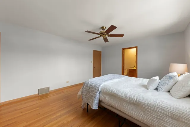 $610,000 | 1970 Sheffield Lane, Wheaton, IL 60189