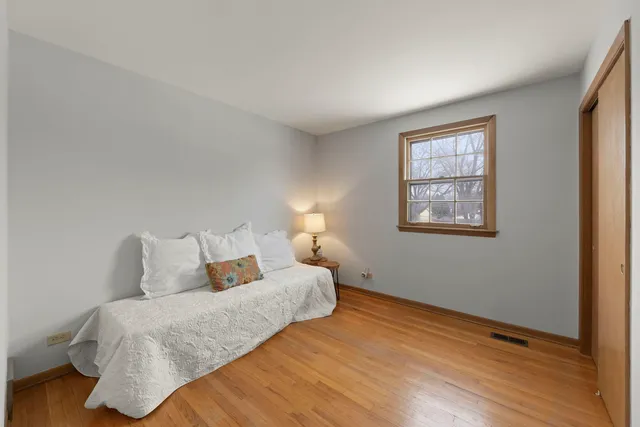 $610,000 | 1970 Sheffield Lane, Wheaton, IL 60189