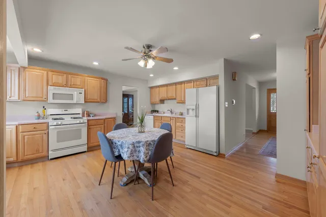 $610,000 | 1970 Sheffield Lane, Wheaton, IL 60189