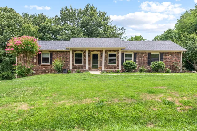 $2,100 | 507 Hay Market Road, Clarksville, TN 37043