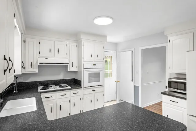 $2,100 | 507 Hay Market Road, Clarksville, TN 37043