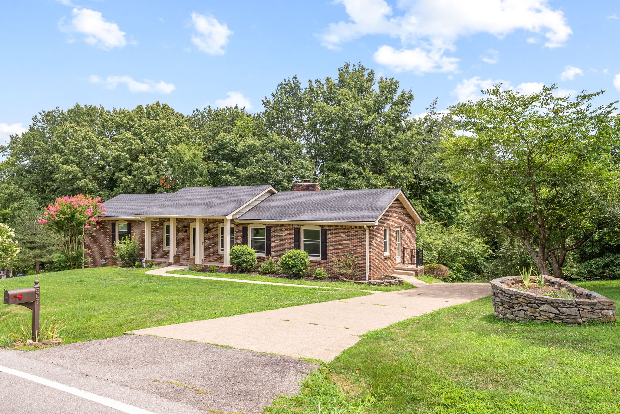 507 Hay Market Road Clarksville, TN 37043 - Photo 2 of 46