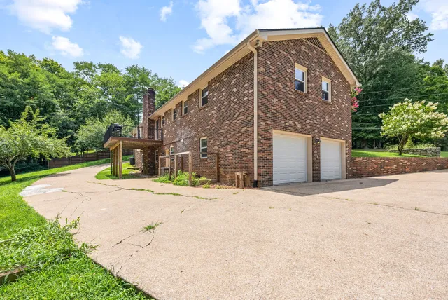 $2,100 | 507 Hay Market Road, Clarksville, TN 37043