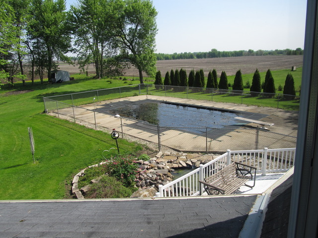 83 North 43rd Road Mendota, IL 61342 - Photo 17 of 25 a view of a garden with outdoor space
