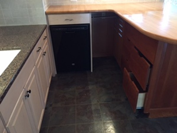 76 Sunrise Road Westwood, MA 02090 - Photo 5 of 19 Gallery Image 5