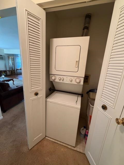 74 Riverview Court Secaucus, NJ 07094 - Photo 7 of 7 a utility room with dryer and washer