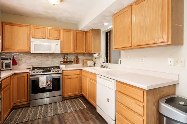 $208,000 | 9511 Shore Drive, Machesney Park, IL 61115