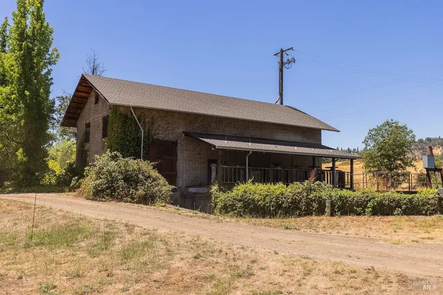 $7,950,000 | 16000 Powerhouse Road, Potter Valley, CA 95469