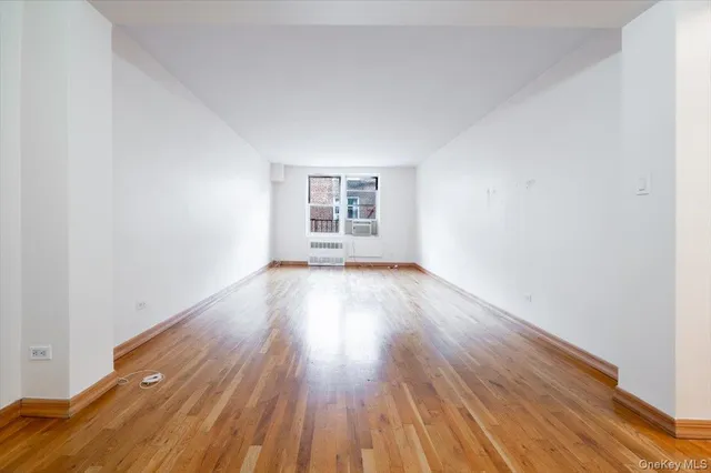 $2,300 | 65-65 Wetherole Street, Unit 4M | Rego Park