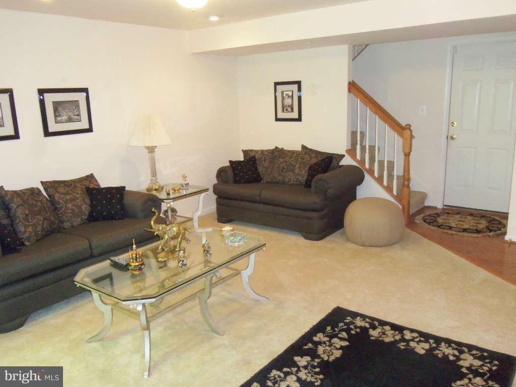 18100 Truffle Lane Boyds, MD 20841 - Photo 5 of 30 Interior (General)