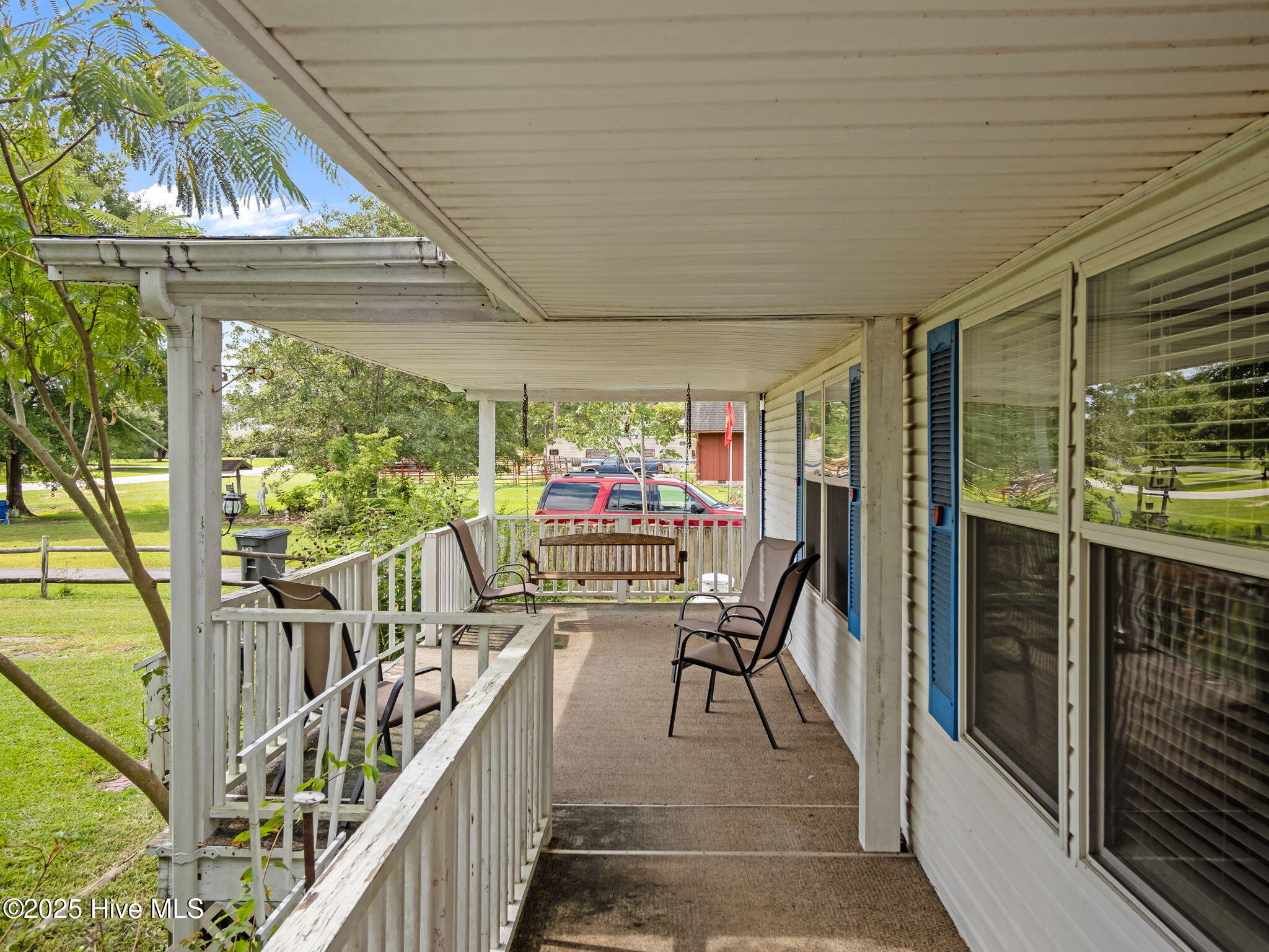 1274 Newport Loop Road Newport, NC 28570 - Photo 4 of 50 Front Porch