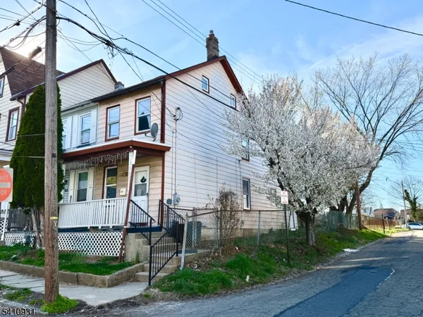 $189,000 | 65 Davis Street, Phillipsburg, NJ 08865