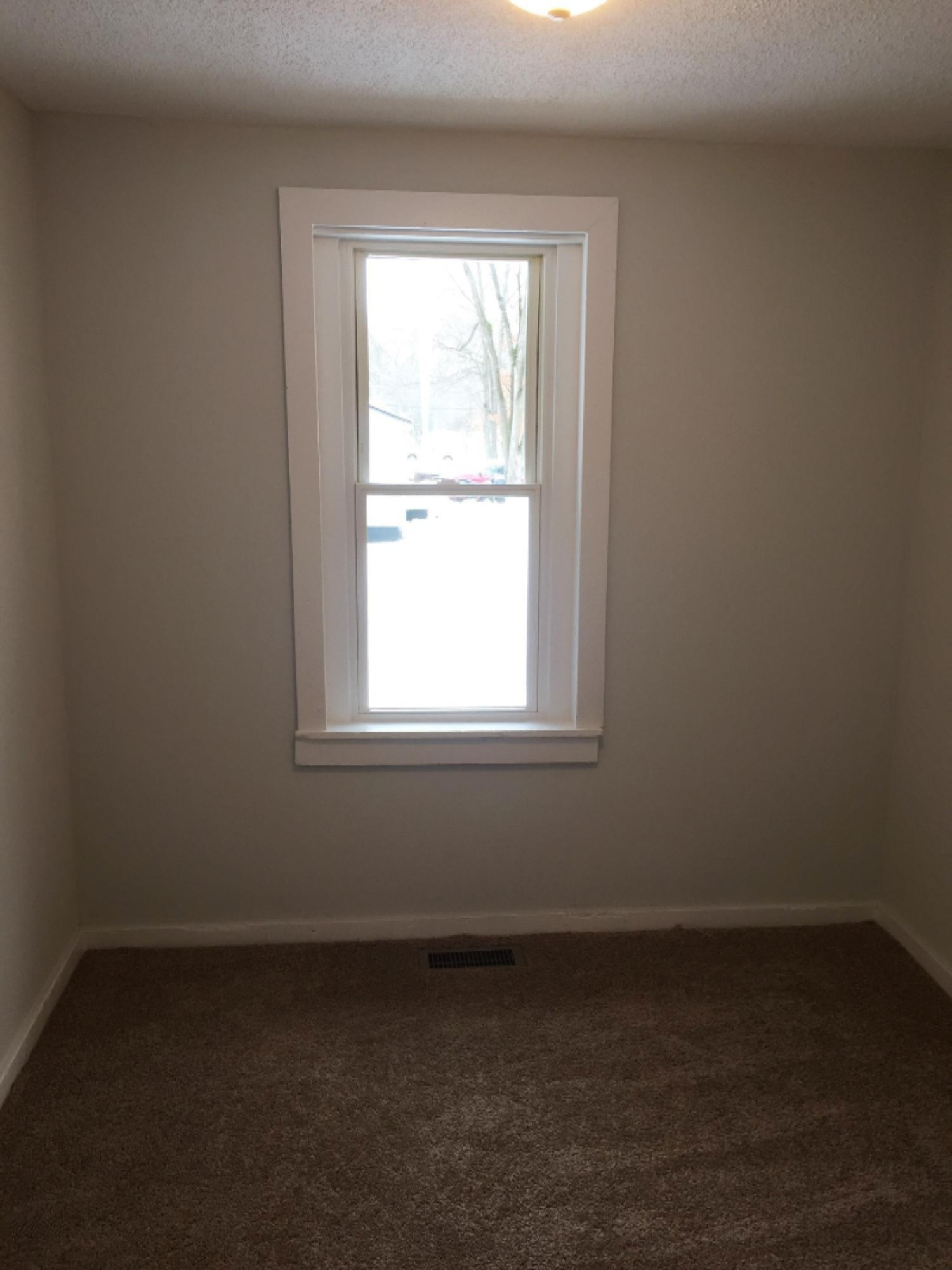 5-Dining Room