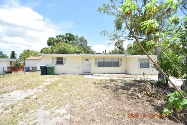 $2,000 | 4011 West Marietta Street, Tampa, FL 33616