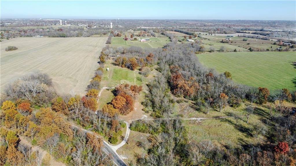 16707 South Groll Road Greenwood, MO 64034 - Photo 3 of 51