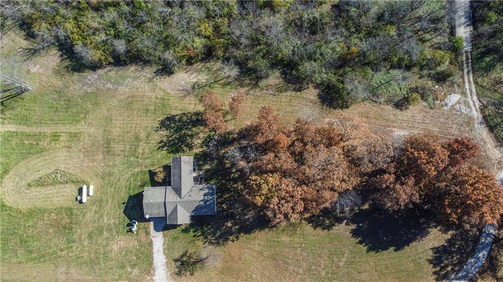 16707 South Groll Road Greenwood, MO 64034 - Photo 5 of 51