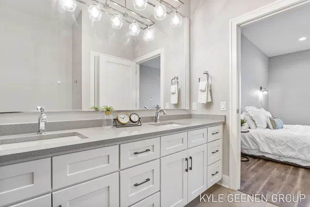 $674,900 | 50 West 8th Street, Unit 403, Holland, MI 49423