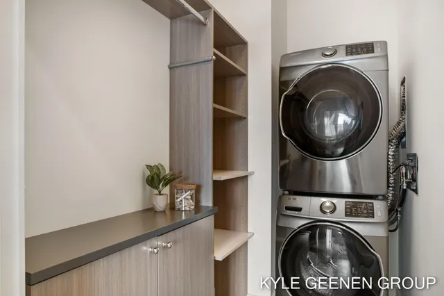 $674,900 | 50 West 8th Street, Unit 403, Holland, MI 49423