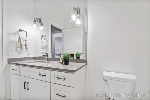 $674,900 | 50 West 8th Street, Unit 403, Holland, MI 49423