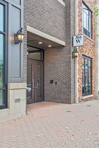 $674,900 | 50 West 8th Street, Unit 403, Holland, MI 49423