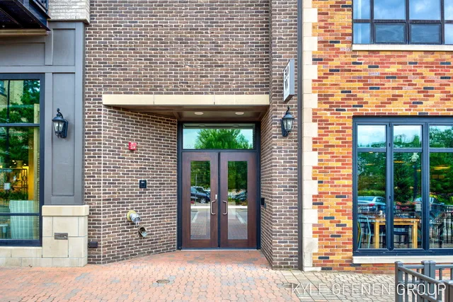 $674,900 | 50 West 8th Street, Unit 403, Holland, MI 49423
