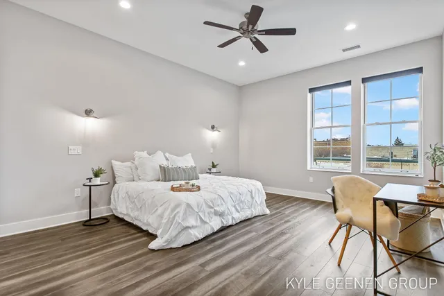 $674,900 | 50 West 8th Street, Unit 403, Holland, MI 49423