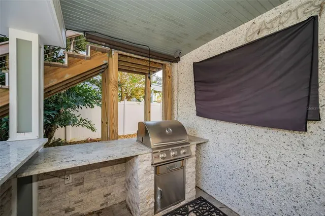 $6,800 | 110 Carlyle Circle, Palm Harbor, FL 34683