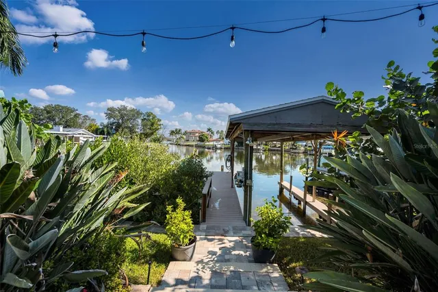 $6,800 | 110 Carlyle Circle, Palm Harbor, FL 34683