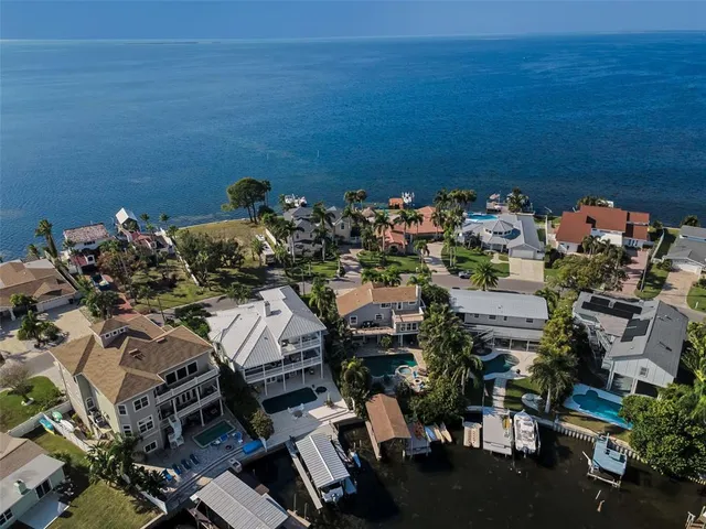 $6,800 | 110 Carlyle Circle, Palm Harbor, FL 34683