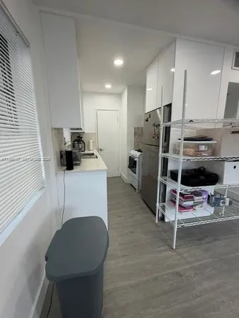 $2,000 | 821 Northeast 6th Street, Unit 2, Hallandale Beach, FL 33009