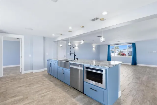 $450,000 | 13701 Maria Drive, Hudson, FL 34667