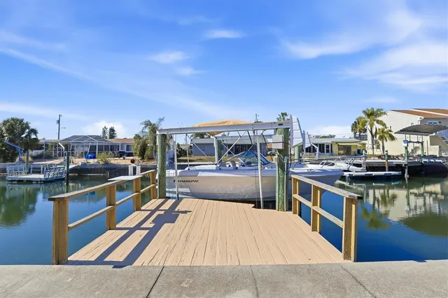 $450,000 | 13701 Maria Drive, Hudson, FL 34667