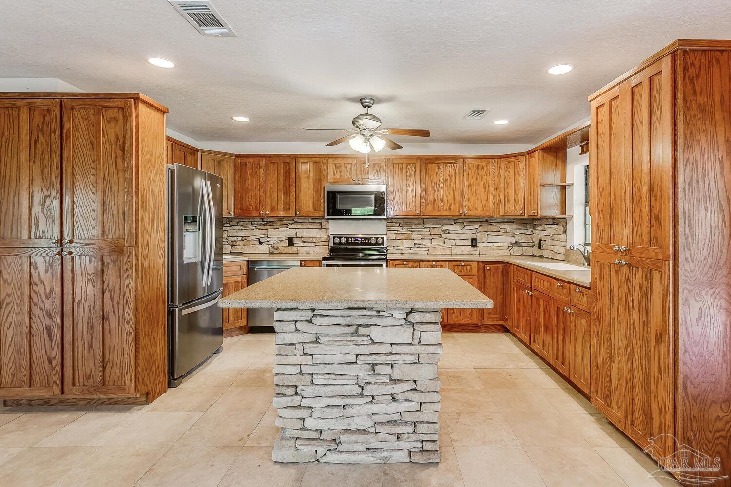 7751 River Landing Road Milton, FL 32583 - Photo 14 of 50 Gallery Image 14