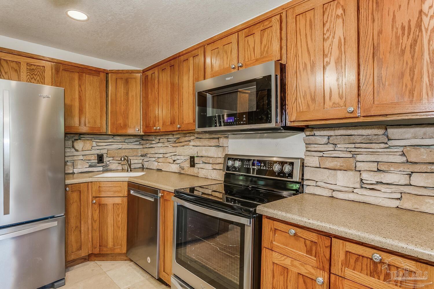 7751 River Landing Road Milton, FL 32583 - Photo 15 of 50 Gallery Image 15