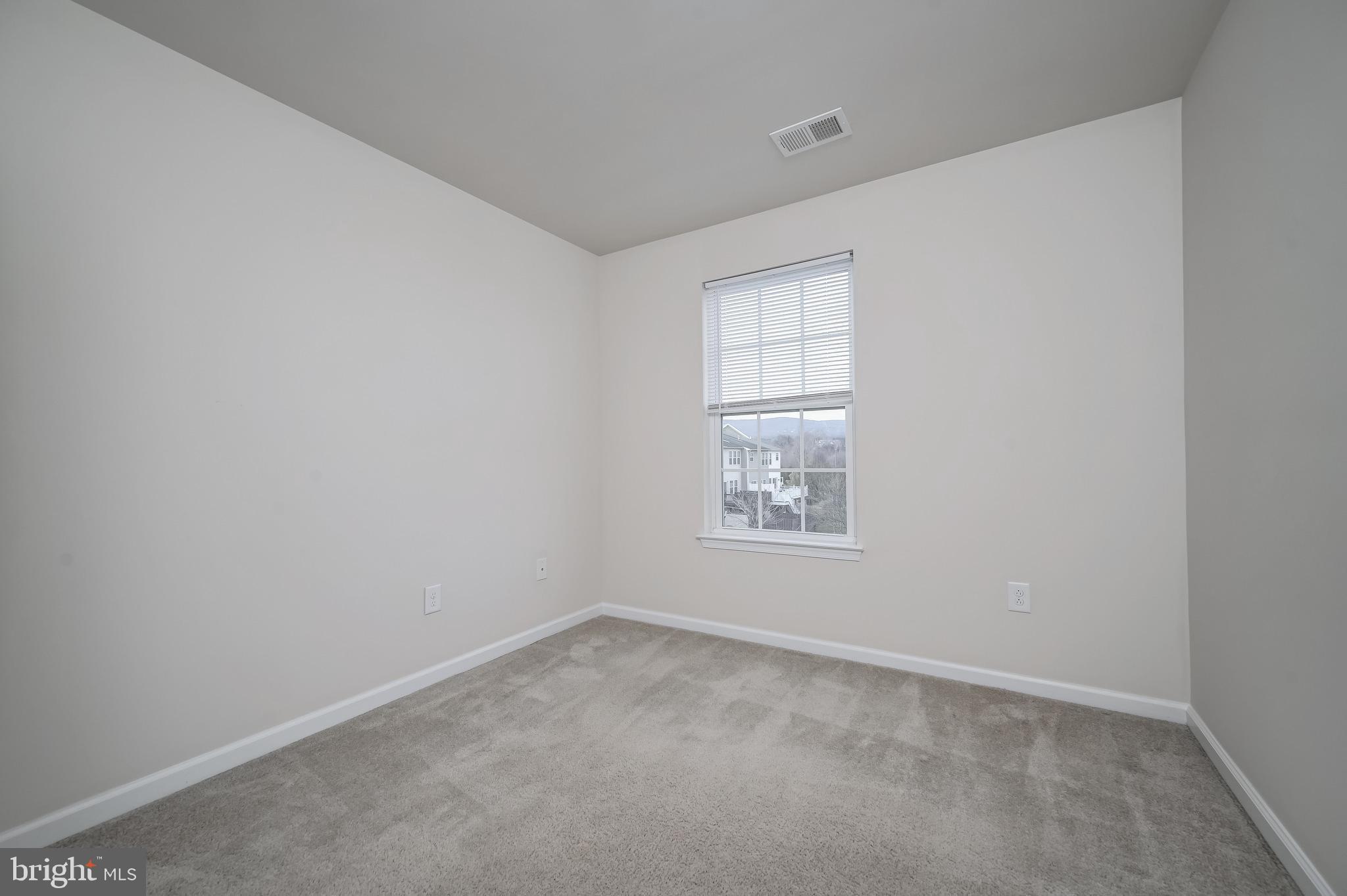 2020 Spring Run Circle Frederick, MD 21702 - Photo 17 of 68 Gallery Image 17
