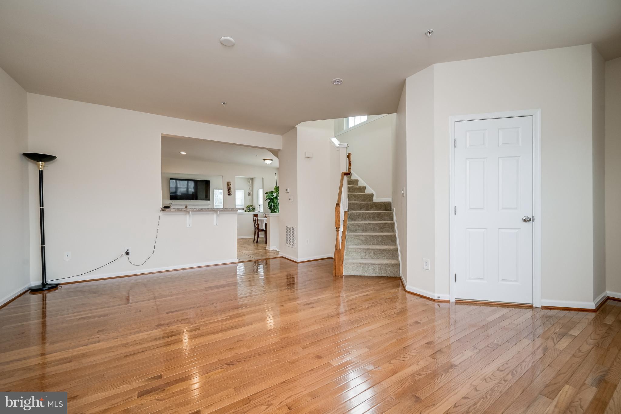 2020 Spring Run Circle Frederick, MD 21702 - Photo 23 of 68 Living Room
