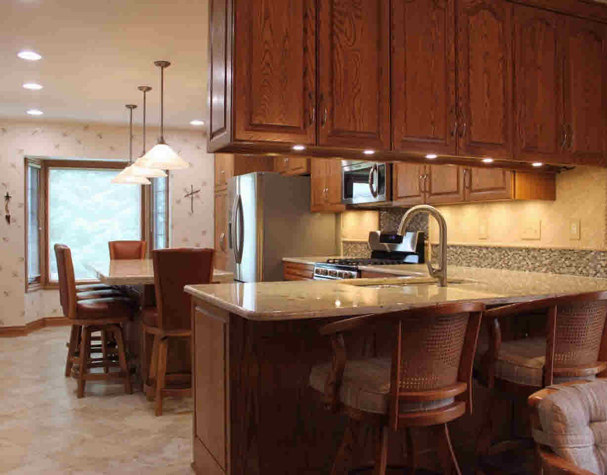 1030 North Linden Road Flint, MI 48532 - Photo 13 of 57 21304686-12.JPG