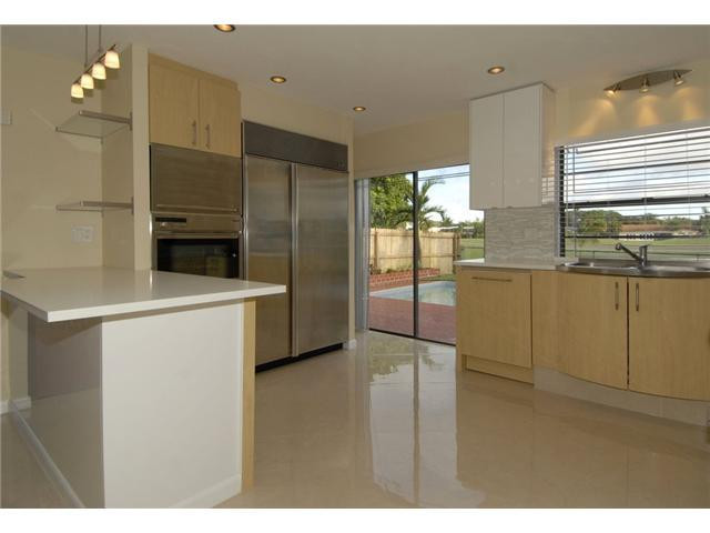 63 Greens Road, Unit 63 Hollywood, FL 33021 - Photo 4 of 25 Exterior Front