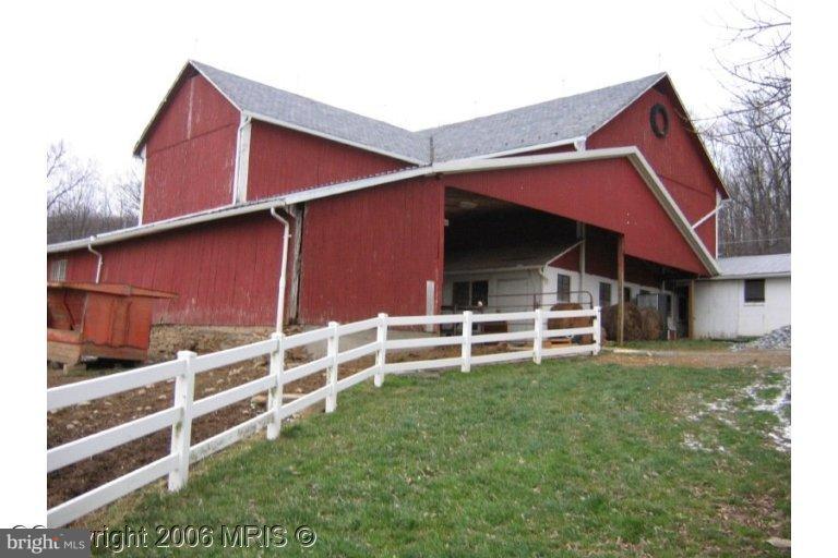1116 Old Pylesville Road Pylesville, MD 21132 - Photo 2 of 18 Stable