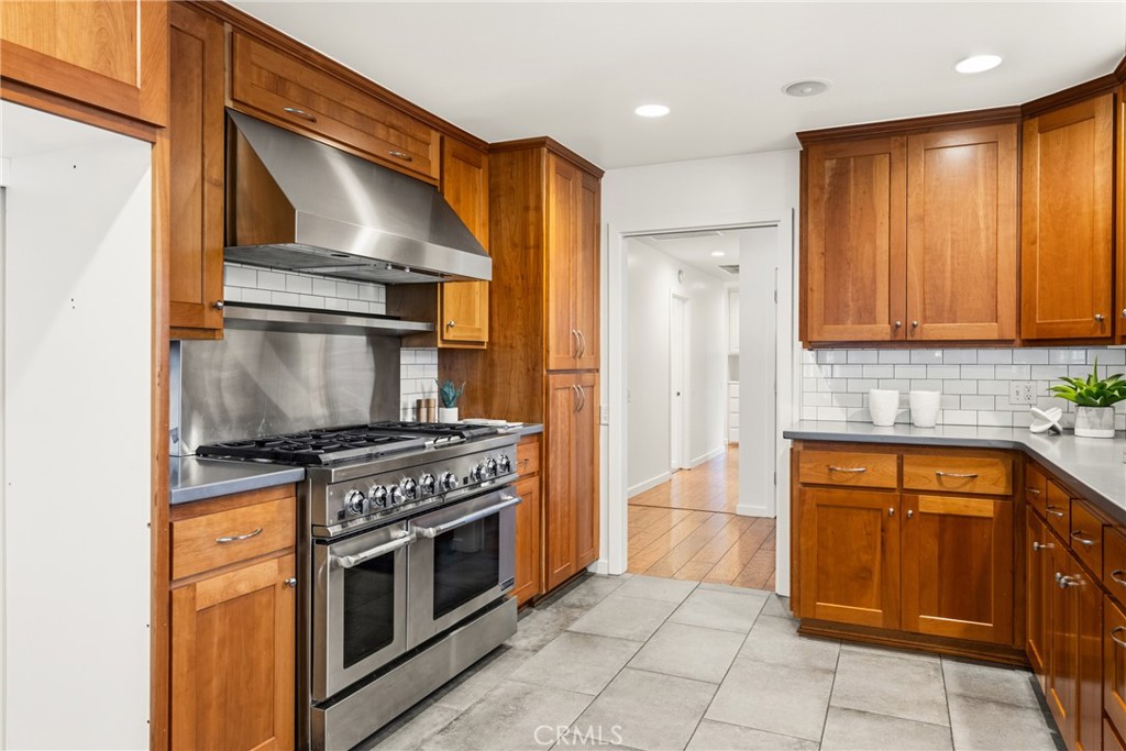 12669 Valley View Lane Redlands, CA 92373 - Photo 21 of 75