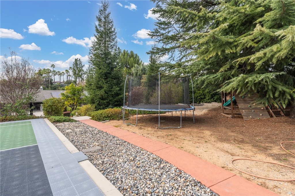 12669 Valley View Lane Redlands, CA 92373 - Photo 64 of 75