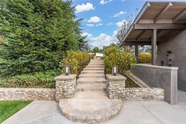 $1,795,000 | 12669 Valley View Lane, Redlands, CA 92373