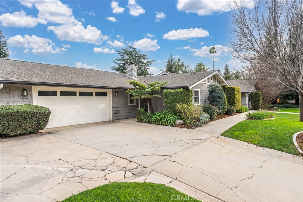 12669 Valley View Lane Redlands, CA 92373 - Photo 7 of 75