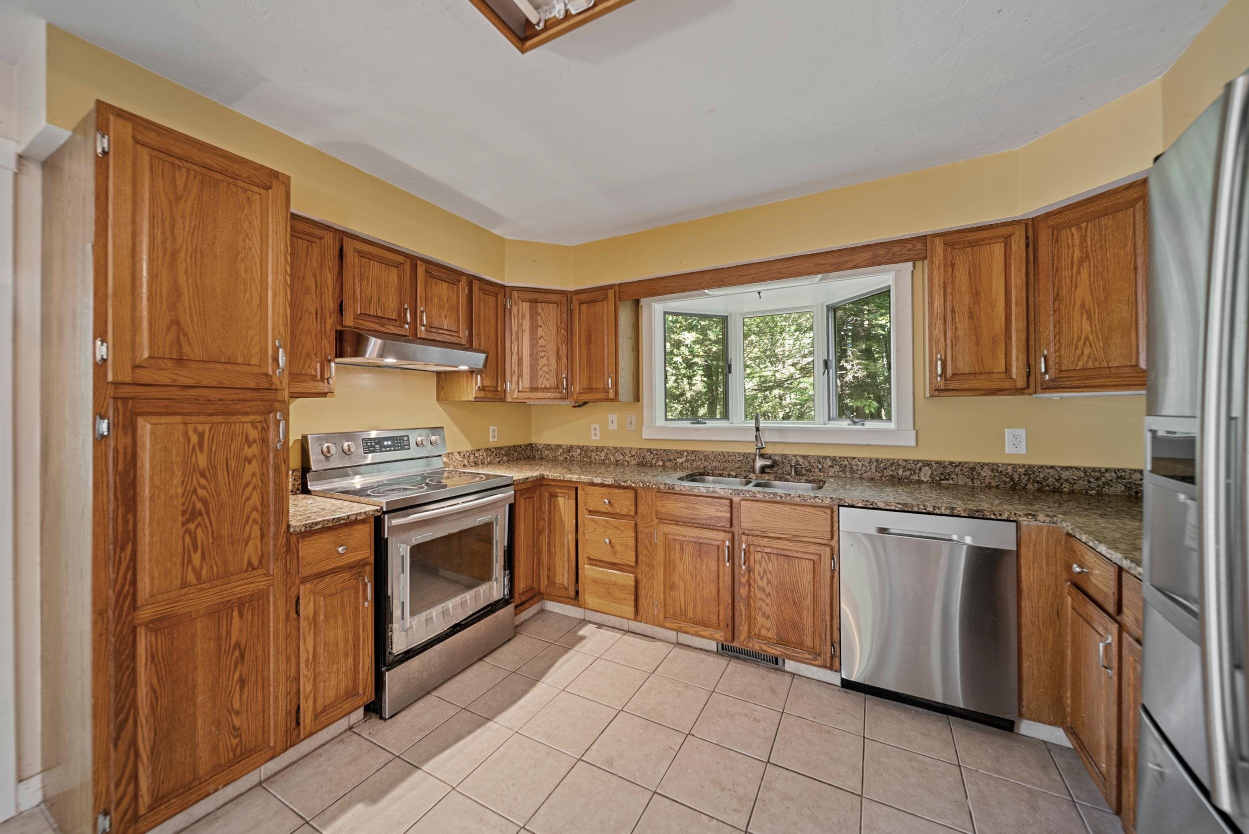56 Tate Road Gilford, NH 03249 - Photo 4 of 38