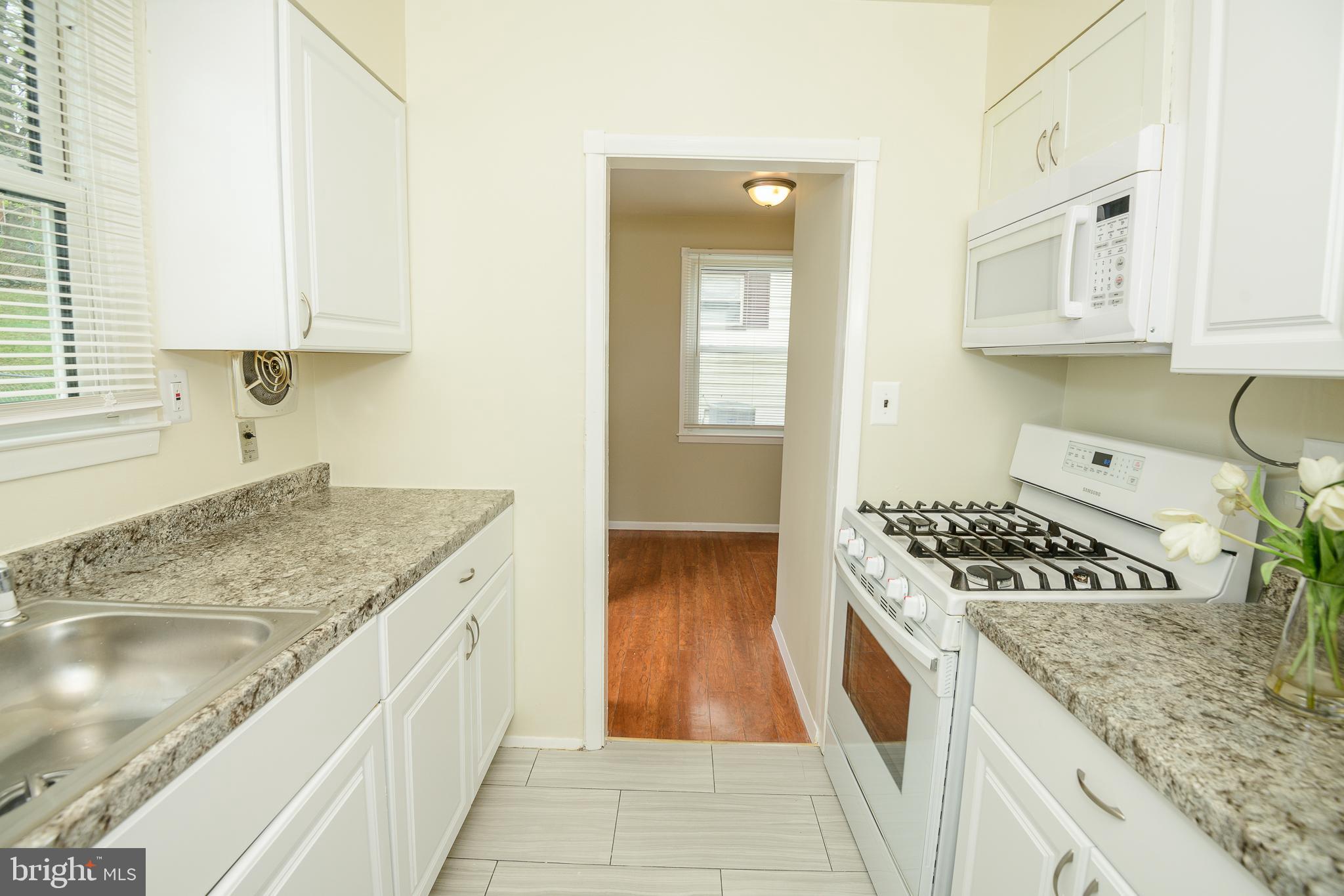 901 Templecliff Road Pikesville, MD 21208 - Photo 11 of 44