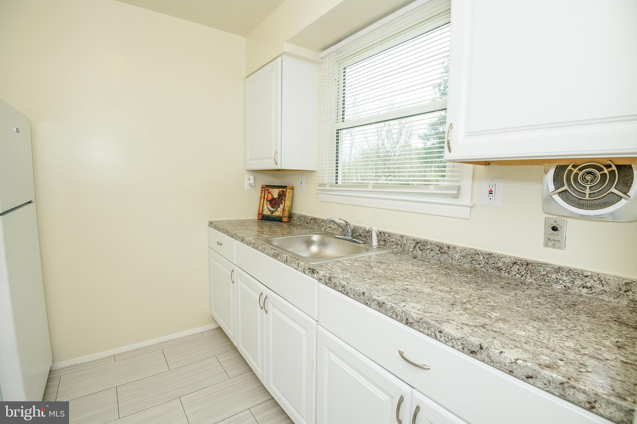 901 Templecliff Road Pikesville, MD 21208 - Photo 13 of 44