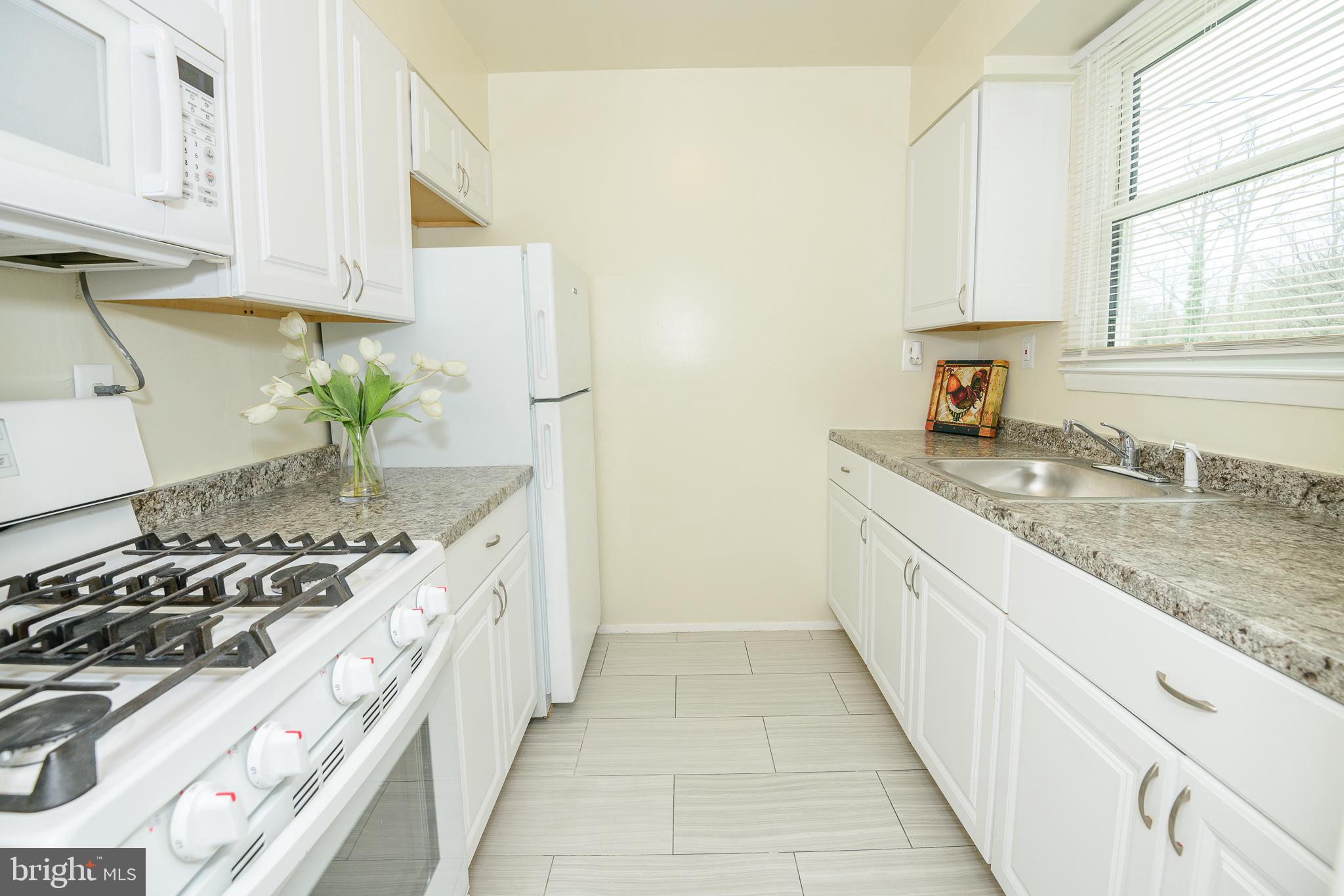 901 Templecliff Road Pikesville, MD 21208 - Photo 15 of 44