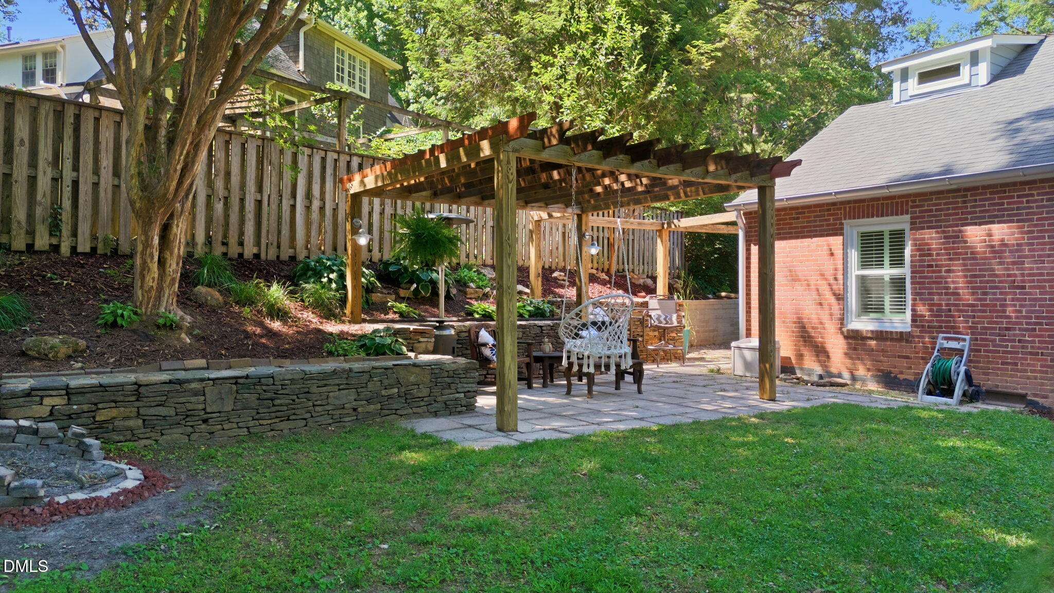 2701 Van Dyke Avenue Raleigh, NC 27607 - Photo 5 of 54